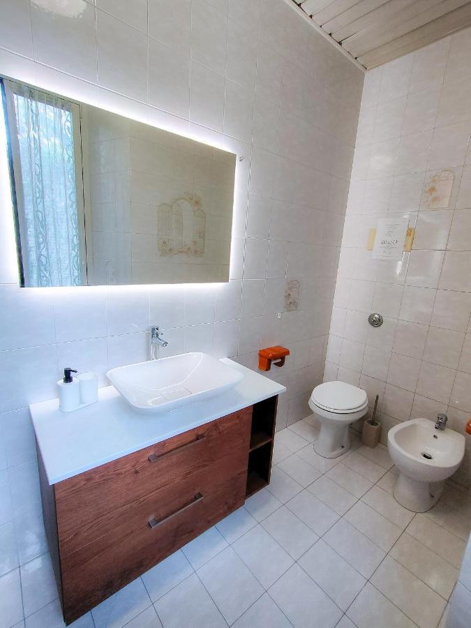 S&M Apartments "Casa Anna" - Crocetta M3 Milan Luaran gambar